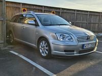 Begagnad Toyota Avensis 129 HK (94 kW) 2005 Kombi