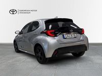 Begagnad Toyota Yaris Hybrid Style 131 HK (96 kW) 2024 Silver Halvkombi
