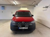 Begagnad VW Caddy 114 HK (83 kW) 2021 Körsbärsröd Minibuss