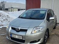 Begagnad Toyota Auris 126 HK (92 kW) 2008 Halvkombi