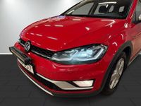 Begagnad VW Golf Alltrack 184 HK (135 kW) 2017 Röd Kombi