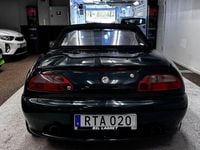 Begagnad MG F 120 HK (88 kW) 1996 Mörkgrön Cab