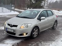 Begagnad Toyota Auris 124 HK (91 kW) 2008 Halvkombi