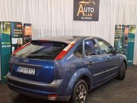 Begagnad Ford Focus 116 HK (85 kW) 2005 Blå