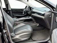 Begagnad MG MG5 EV Luxury 130 kW (177 HK) 2022 Svart (black) Kombi