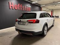 Begagnad Opel Insignia Country Tourer Business 170 HK (125 kW) 2016 Vit Kombi