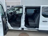 begagnad Nissan NV300 Crew Van 2.9t 1.6 dCi Euro 6 DUBBELHYTT MOMS