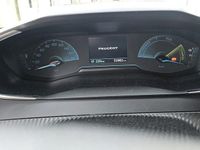 Begagnad Peugeot e-2008 Active 100 kW (136 HK) 2022 SUV