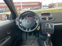 begagnad Renault Clio 1.2i E85 / ACC / AUX / Ny Servad