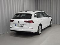 Begagnad VW Golf VIII Life 151 HK (111 kW) 2024 Vit Kombi