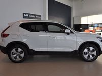 begagnad Volvo XC40 D4 AWD Automat Momentum Adv Dragkrok 190hk