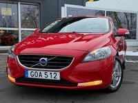 Begagnad Volvo V40 Kinetic 120 HK (88 kW) 2014 Röd Halvkombi