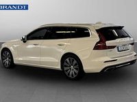 Begagnad Volvo V60 341 HK (250 kW) 2022 Vit Kombi