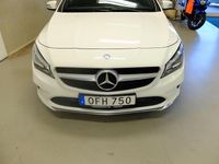 Begagnad Mercedes CLA220 Shooting Brake 177 HK (130 kW) 2016 Vit Kombi