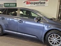 begagnad Toyota Avensis Kombi 2.0 Euro 5 2011, Kombi