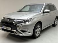 Begagnad Mitsubishi Outlander 136 HK (100 kW) 2020 Silver SUV