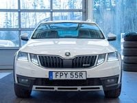 Begagnad Skoda Octavia Scout 184 HK (135 kW) 2019 Vit Kombi
