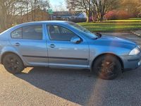 Begagnad Skoda Octavia 115 HK (84 kW) 2008 Blå metalic Halvkombi