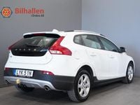 Begagnad Volvo V40 CC 150 HK (110 kW) 2019 Vit Kombi