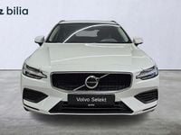 Begagnad Volvo V60 Core 200 HK (147 kW) 2023 Vit Kombi