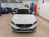 Begagnad Volvo V60 Momentum 181 HK (133 kW) 2015 Vit Kombi