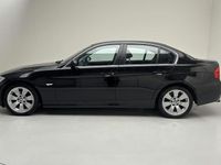 Begagnad BMW 330 231 HK (169 kW) 2007 Svart Sedan