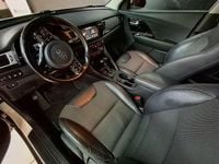 Begagnad Kia Niro Advance 141 HK (103 kW) 2017 Vit SUV