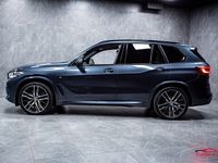 begagnad BMW X5 M50i M-Sport Innovation 530hk Värm Drag Pano HUD Moms