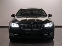 begagnad BMW 525 D XDRIVE TOURING COMFORT SOFTCLOSE SKINN PANO HUD