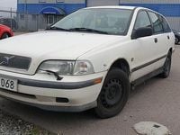 Begagnad Volvo V40 105 HK (77 kW) 1999 Kombi