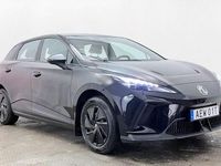 Begagnad MG MG4 EV 125 kW (170 HK) 2023 Svart Halvkombi