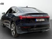 Begagnad Audi Q8 e-tron 300 kW (408 HK) 2024 Blå SUV