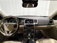 begagnad Volvo V60 D4 Geartronic Summum GPS Adaptiv B-kam VoC BLiS Taklucka Drag