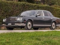 Begagnad Toyota Century 284 HK (208 kW) 2000 Grå Sedan