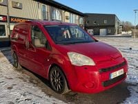 Begagnad Citroën Berlingo 90 HK (66 kW) 2009 Röd Minibuss