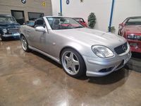 Begagnad Mercedes SLK230 AMG 193 HK (141 kW) 1998 Silver Cab