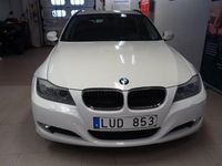Begagnad BMW 320 184 HK (135 kW) 2011 Alpin vit Kombi