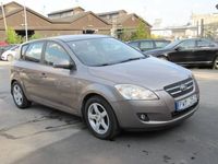 begagnad Kia Ceed 1.6 CVVT 122hk ACC/SoVHjul/NyKopplingsats