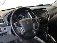 begagnad Mitsubishi L200 Club Cab 2.4D 4WD Moms Kåpa Drag D-Värm
