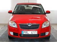 begagnad Skoda Fabia 1.6 TipTronic /Autmoat /Lågmil /P-Sensor /105hk