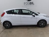 Begagnad Ford Fiesta Titanium 75 HK (55 kW) 2010 Vit Halvkombi