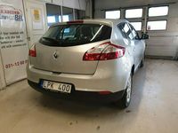 Begagnad Renault Mégane III 111 HK (81 kW) 2011 Silver Halvkombi