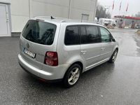 begagnad VW Touran 2.0 TDI Euro 4 automatiskt 2008