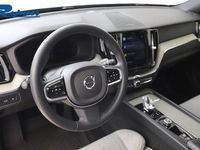 Begagnad Volvo XC60 Plus 253 HK (186 kW) 2023 Platinum grey metallic SUV