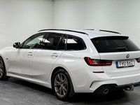 Begagnad BMW 330e M Sport 184 HK (135 kW) 2021 Vit Kombi