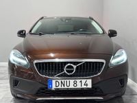 Begagnad Volvo V40 150 HK (110 kW) 2017 Brun Halvkombi
