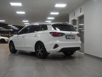 Begagnad MG MG5 EV Luxury 130 kW (177 HK) 2022 Dover white Kombi