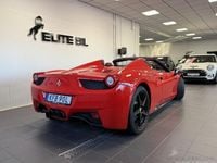 Begagnad Ferrari 458 570 HK (419 kW) 2015 Rosso scuderia Cab