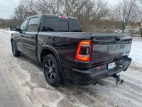 begagnad Dodge Ram Crew Cab Laramie 5,7 V8 Hemi Night Edition