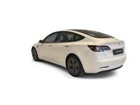 Begagnad Tesla Model 3 Long Range AWD 366 kW (498 HK) 2021 Vit Sedan